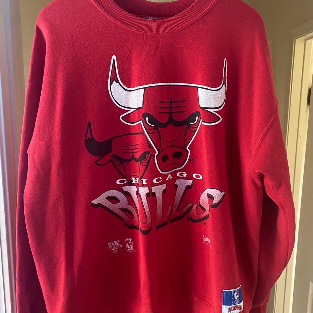 vintage chicago bulls logo sweater NBA basketball 90s